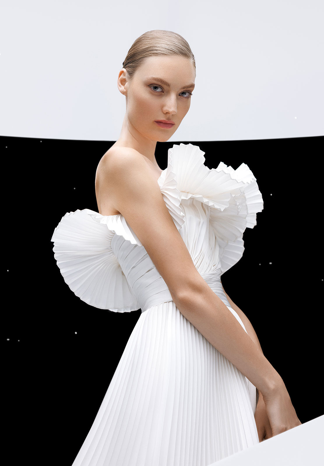 elie saab pleated wedding dress Look 2 ELIE SAAB