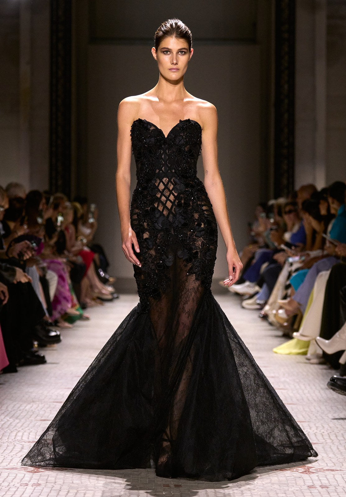 Look 23 Look 23