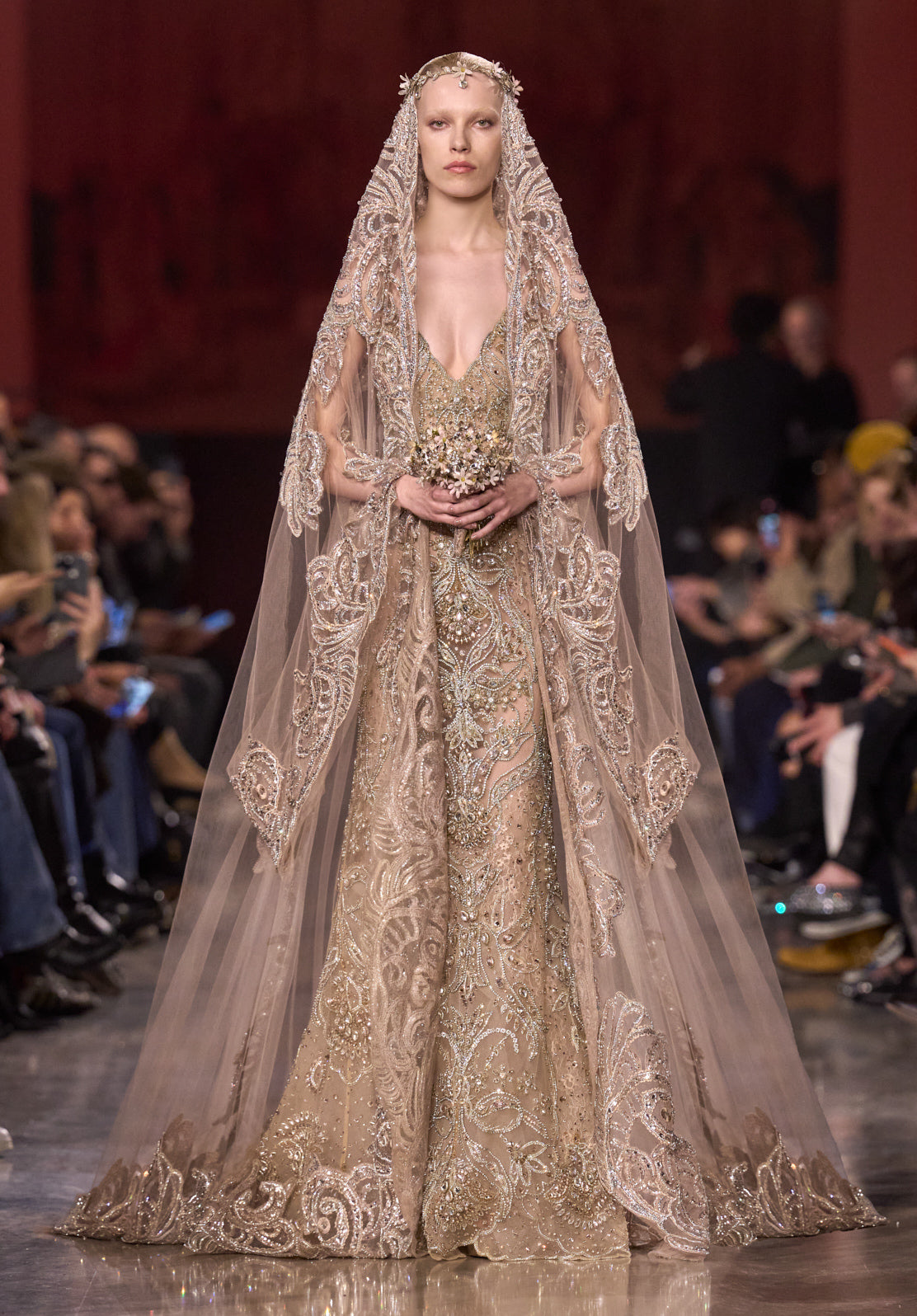 elie saab gold dress Look 58 Pant Waist Size (Inches):46 Dalyn Black Lacquer Dresser sweeping hem for a long embellished dress