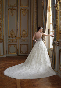 LOOK 17