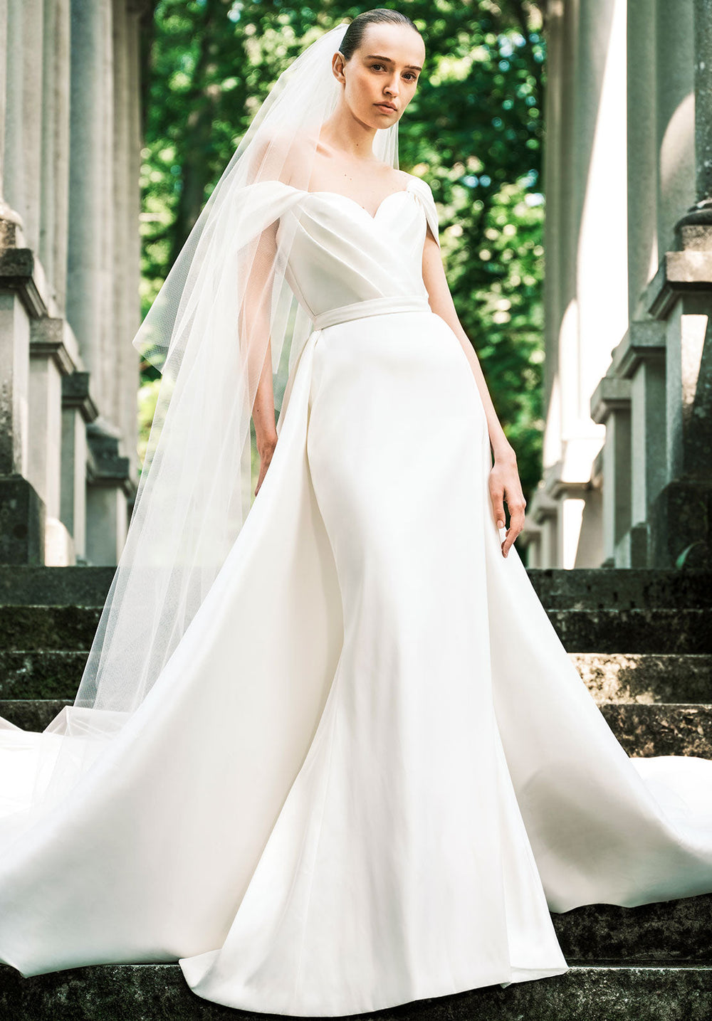 Bridal Spring 2025 ELIE SAAB Bridal Spring 2025 ELIE SAAB