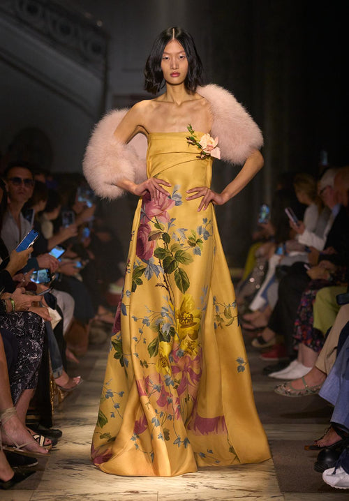 elie saab winter dresses ELIE SAAB Ready-to-Wear Fall Winter 26-27, #ELIESAAB, #ELIESAABREADYTOWEAR, #ESRTW27, #PFW