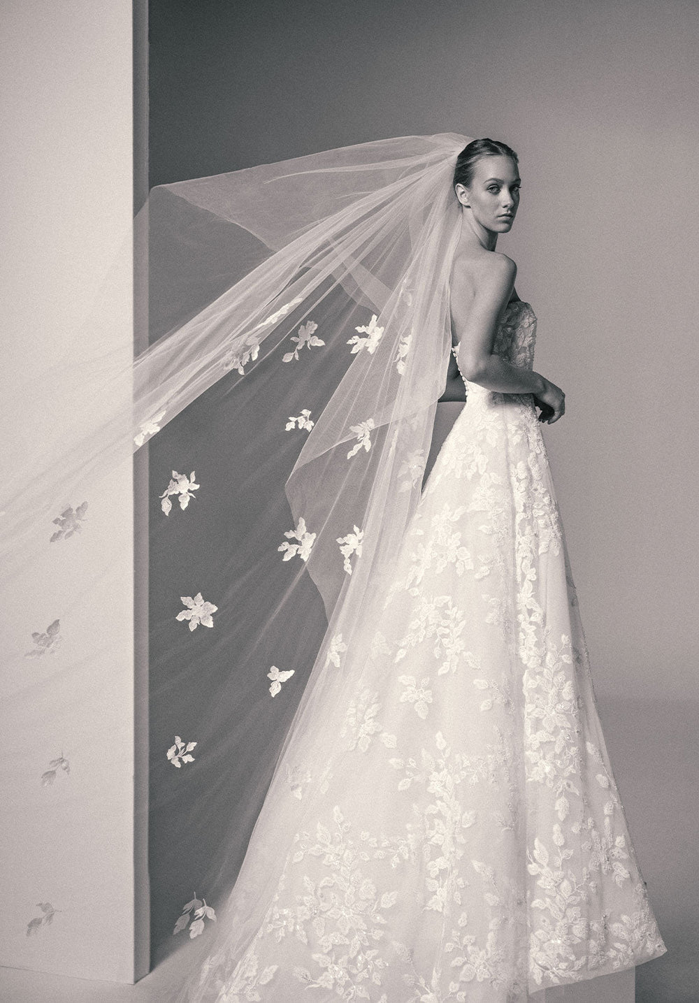 Bridal Fall 2025 ELIE SAAB Bridal Fall 2025 ELIE SAAB